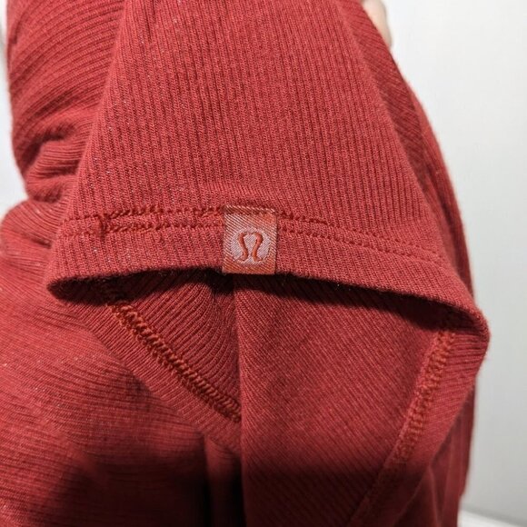 Lululemon | Full Day Ahead Turtleneck in Magma Burnt Orange - Picture 5 of 9